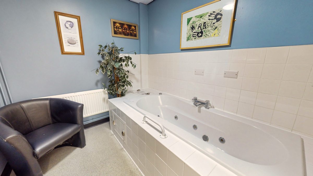 Oasis Bradford, photo 9