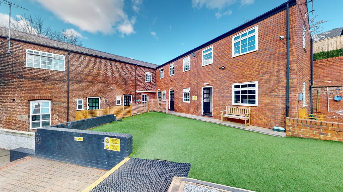 Oasis Runcorn, photo 3